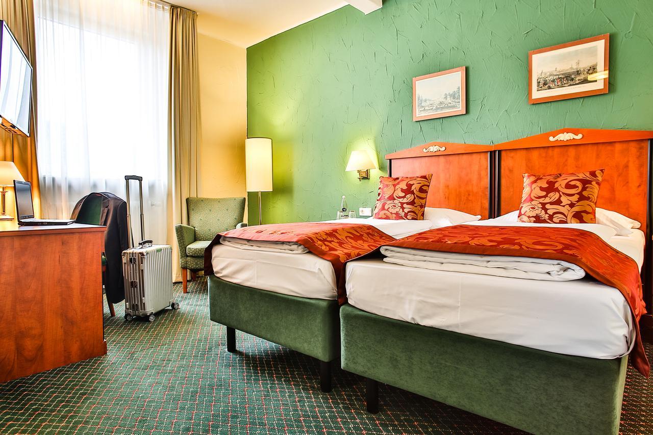Parkhotel Krone Μπενσχάιμ Εξωτερικό φωτογραφία